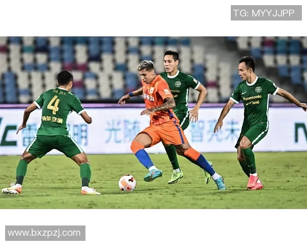 浙江队近三次中超对阵泰山遭遇惨败每场至少失三球的尴尬纪录