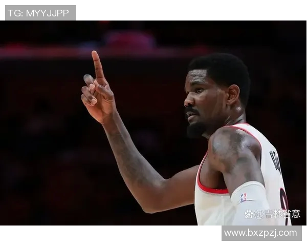 亚当斯防挡拆表现出色每回合失分仅067分与艾顿并列中锋第二佳 亚当斯防挡拆表现出色每回合失分仅067分与艾顿并列中锋第二佳