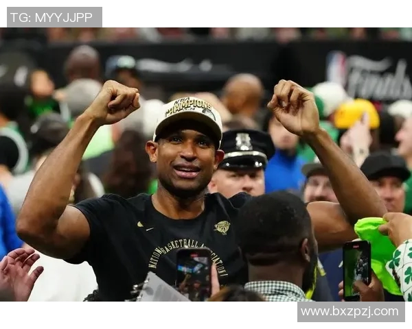 巴特勒谈霍福德的影响力称其在比赛中将极大助力球队表现 巴特勒谈霍福德的影响力称其在比赛中将极大助力球队表现