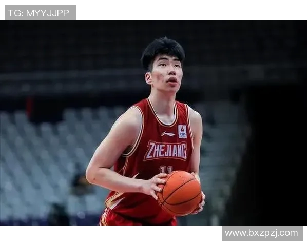 余嘉豪是否返回集训将根据多方情况综合评估决定