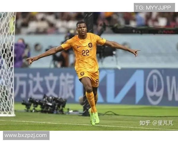 德佩在荷兰国家队创下54球35助的辉煌纪录双双领跑队史榜单