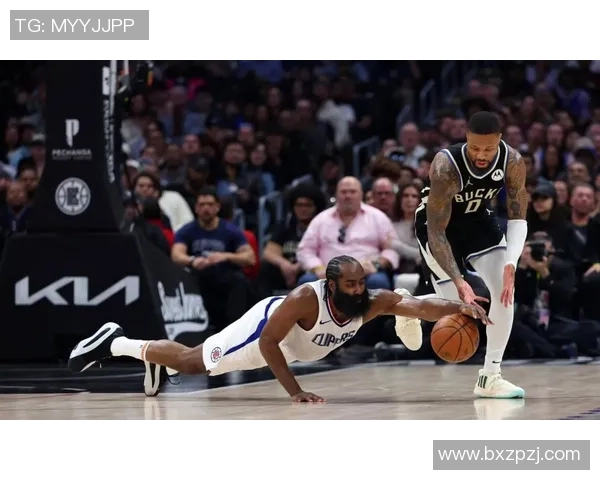 卢指导强调小卡与哈登是球队摆脱困境的关键所在 卢指导强调小卡与哈登是球队摆脱困境的关键所在