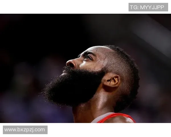 键盘侠詹冠里戴致敬哈登小里夫斯的传奇之路与篮球魅力