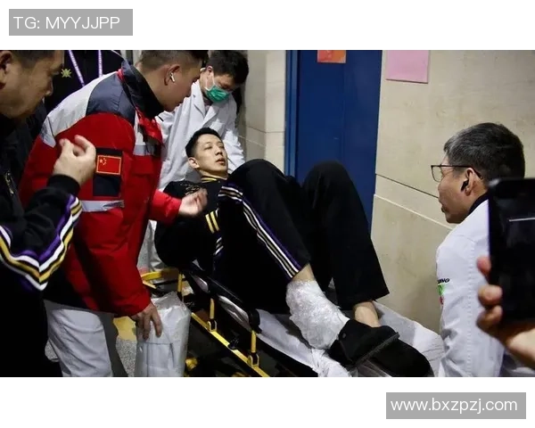 媒体人呼吁麦考尔更换伤病状态不佳现已腿部固定面临更大风险