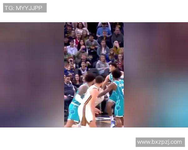 巴特勒潇洒背扣展现飞天绝技追梦直塞助攻如仙人指路