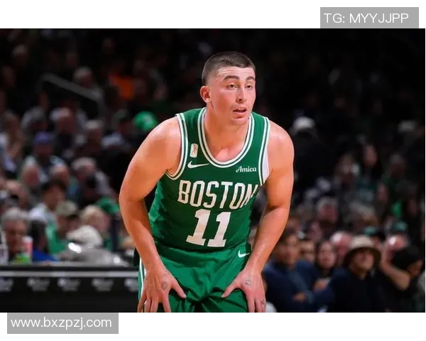 普理查德表现稳定半场8投4中贡献11分2篮板4助攻